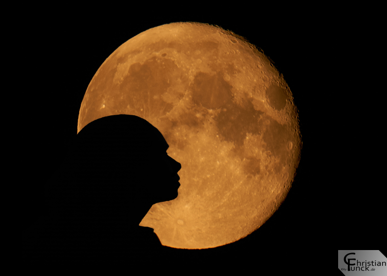moon_girl_v2.png